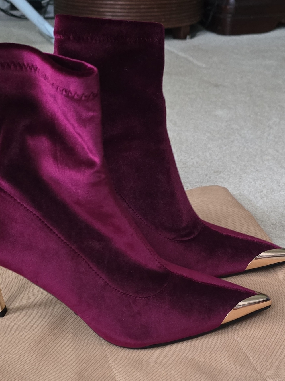 Women's Velvet Pointed Toe Ankle Booties - Wine